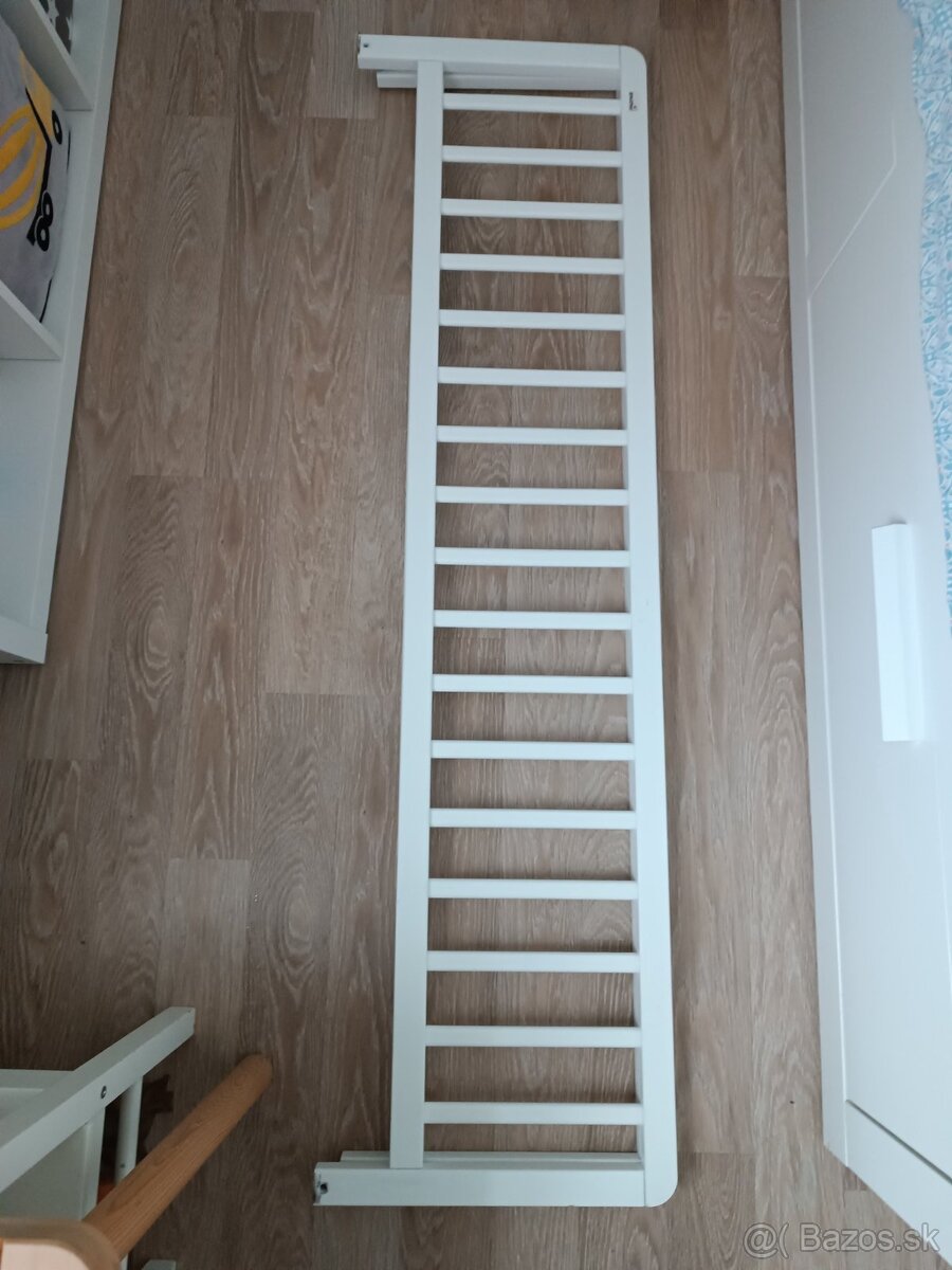 Zábrana na postel