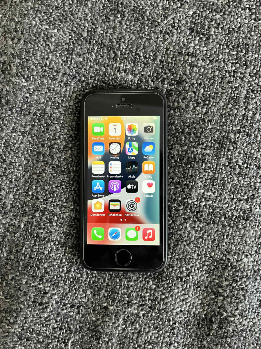Predám Iphone SE 32 GB + SIMka