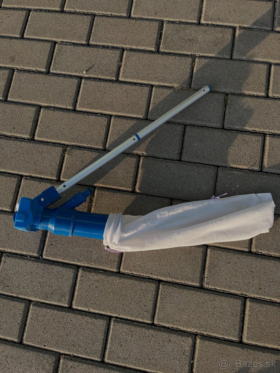 Bazenovy vysavac a kricia plachta 3.66