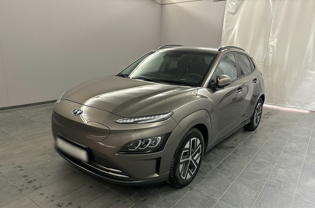 Hyundai Kona MY22 electric 64kWh, 3f/TČ,SoH 100% záruka,+DPH