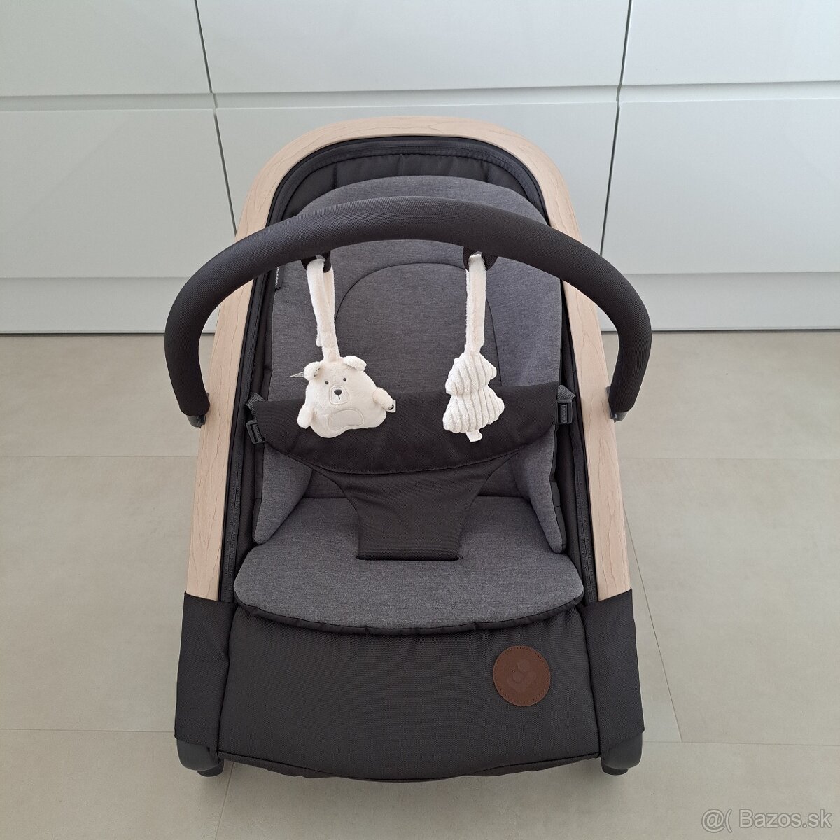 Ležadlo Maxi-Cosi Kori 2v1 Beyond Graphite