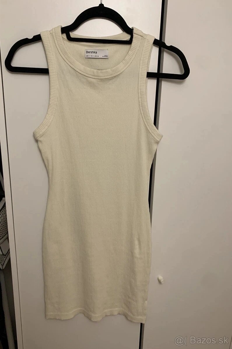Šaty BERSHKA