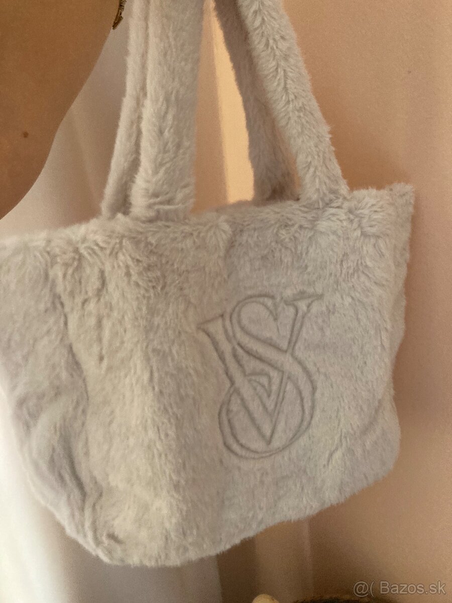 Kabelka fluffy Victoria’s Secret