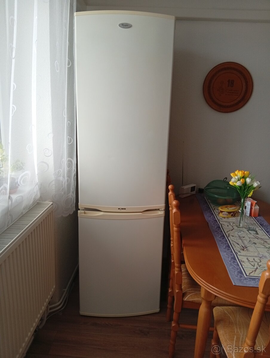 Chladnička Whirlpool