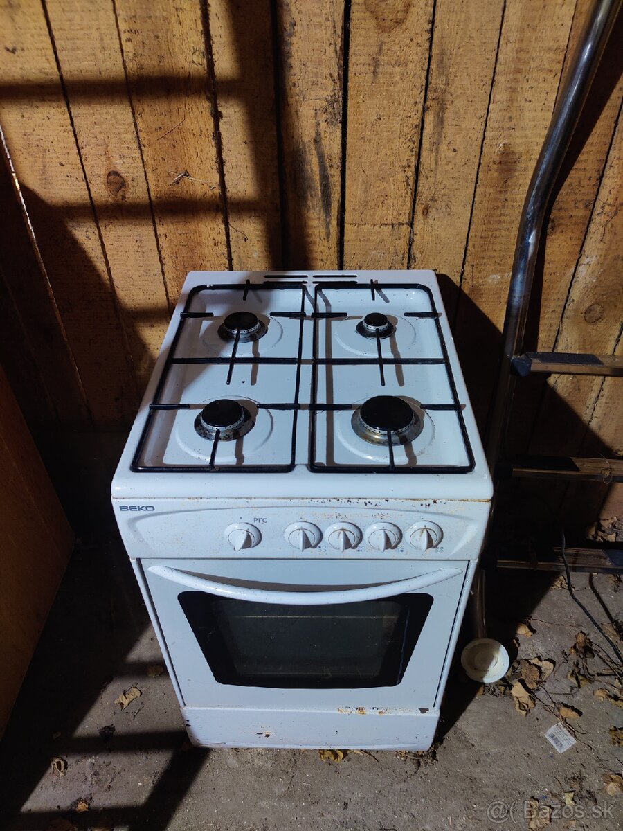 Darujem za odvoz plynovy sporak