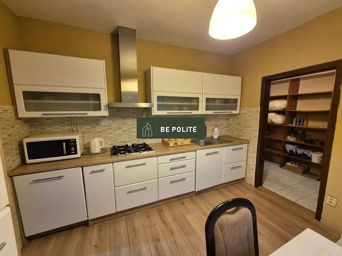 Predaj 3-izb.zrekonštruovaný byt,73 m2, loggia, RIII, Levice