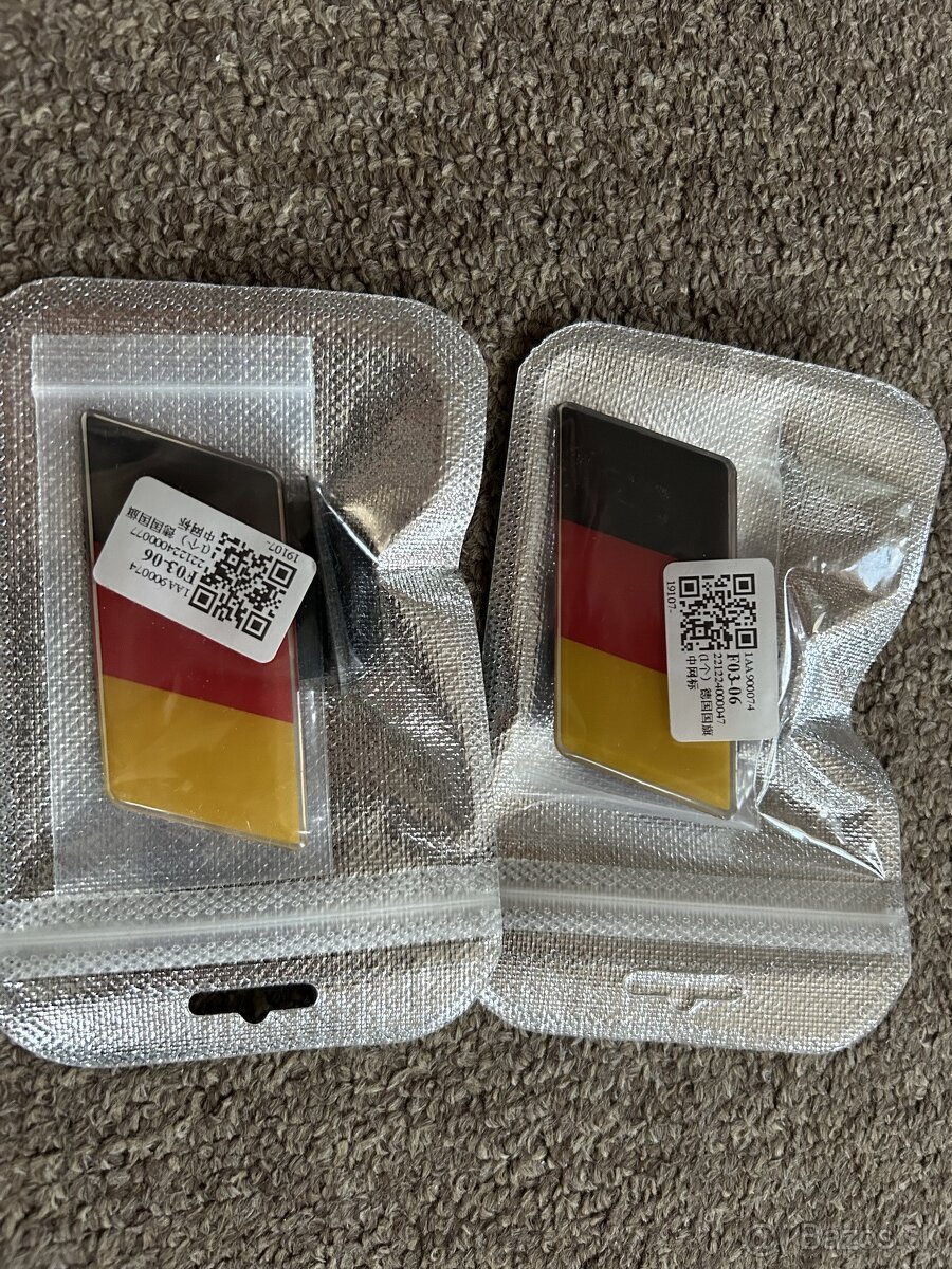 Predam vlajku na mriežku auta Nemecko