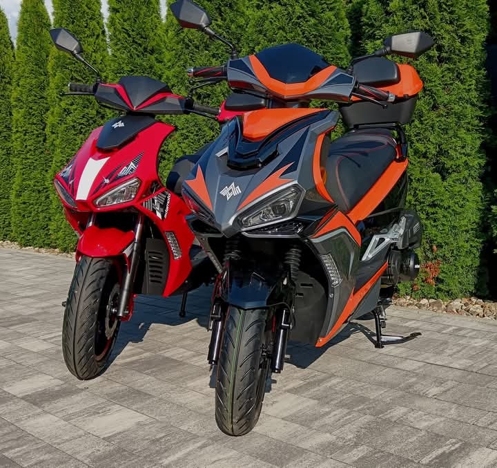 ADAMOTO skúter FAST 125 A9 ORANGE