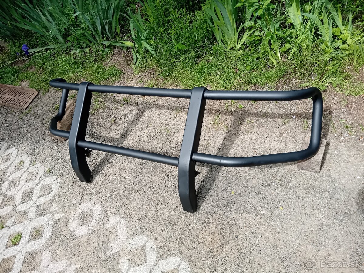 Čelný ochranný ram na offroad