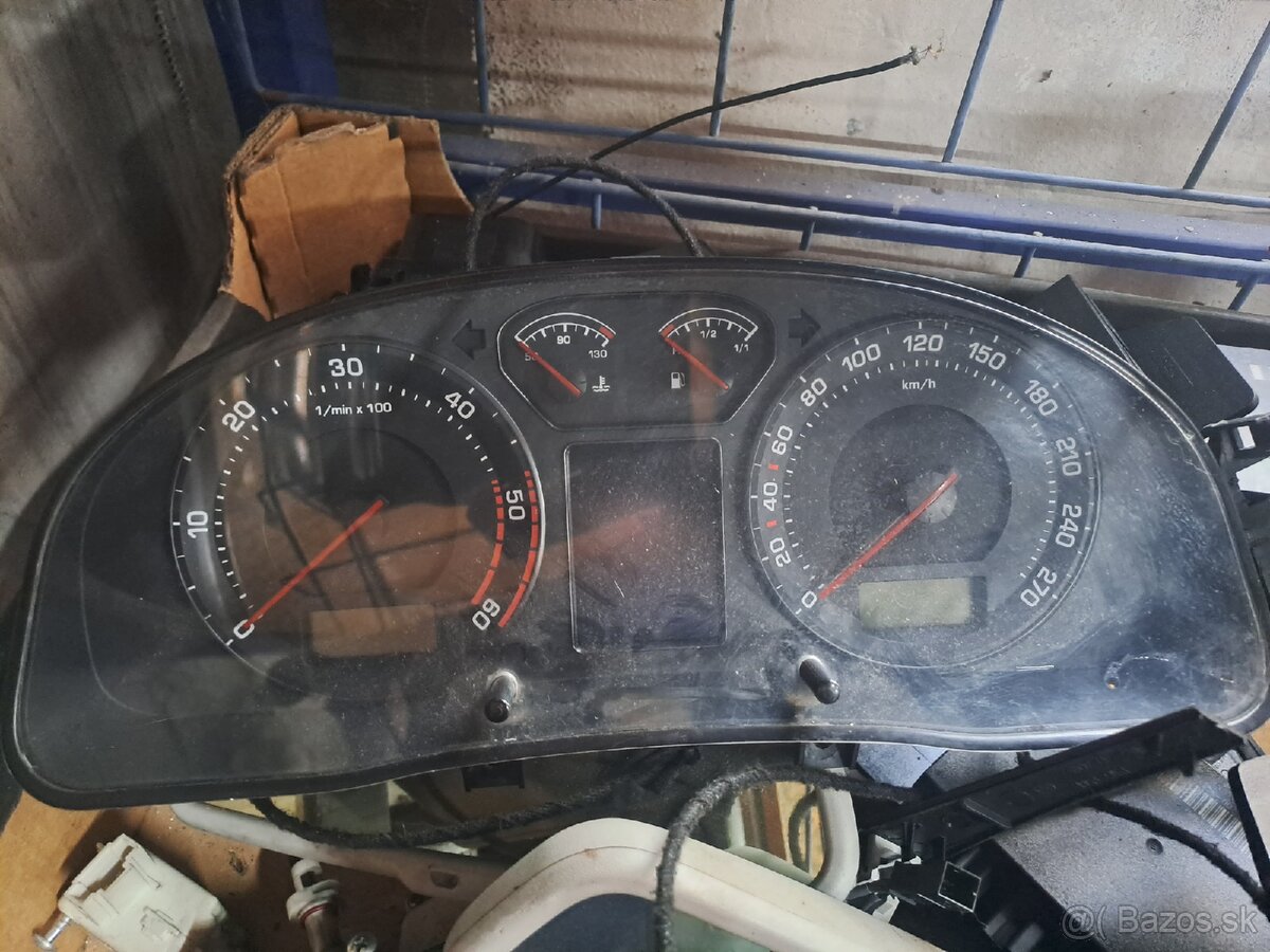 Maxidot Budíky Škoda Superb 1