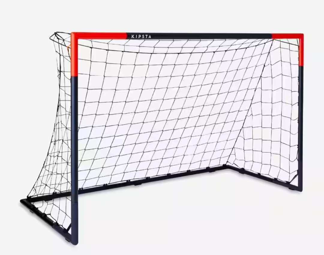 Futbalová bránka s bránkou sieťou