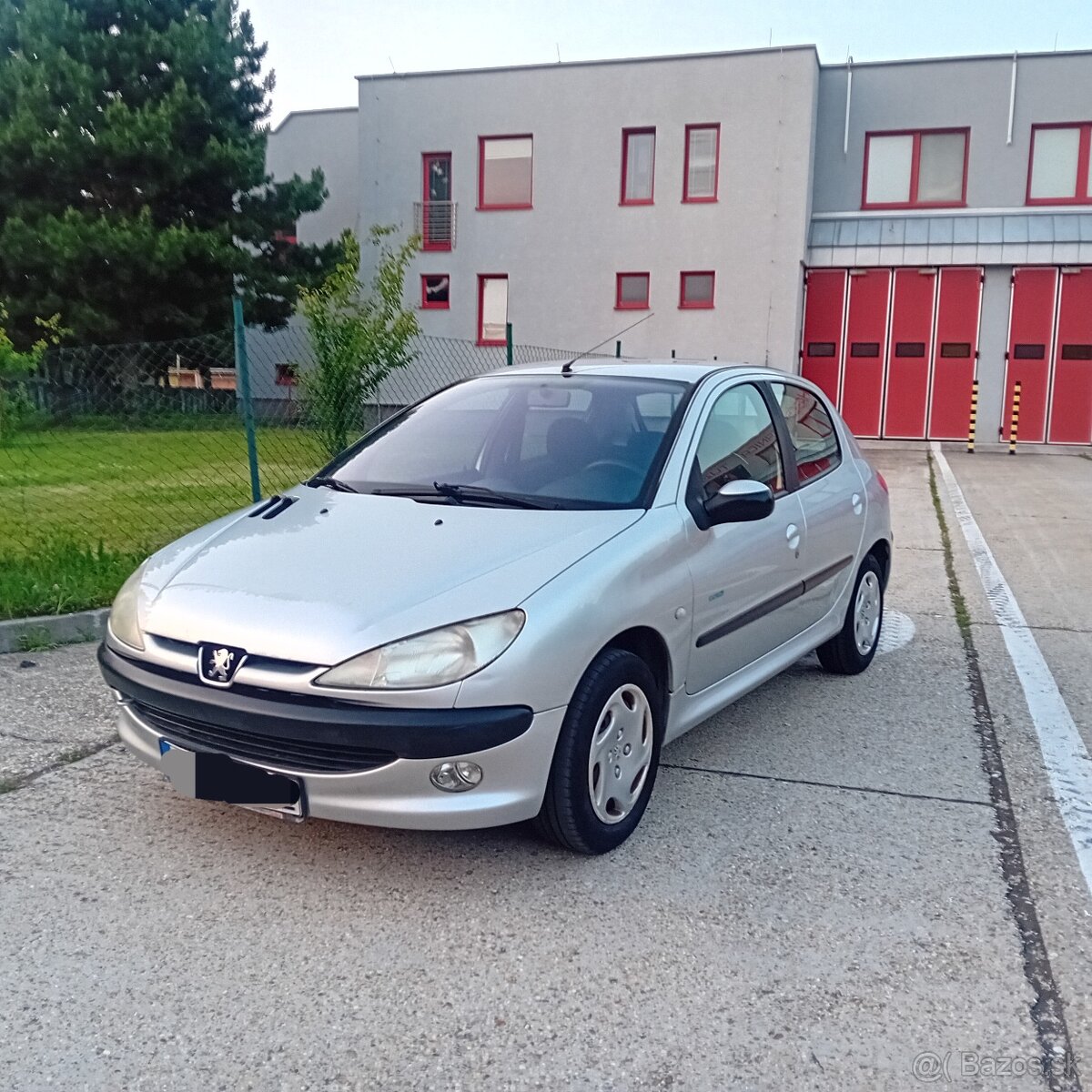 Peugeot 206 1.4 benzín 55kw