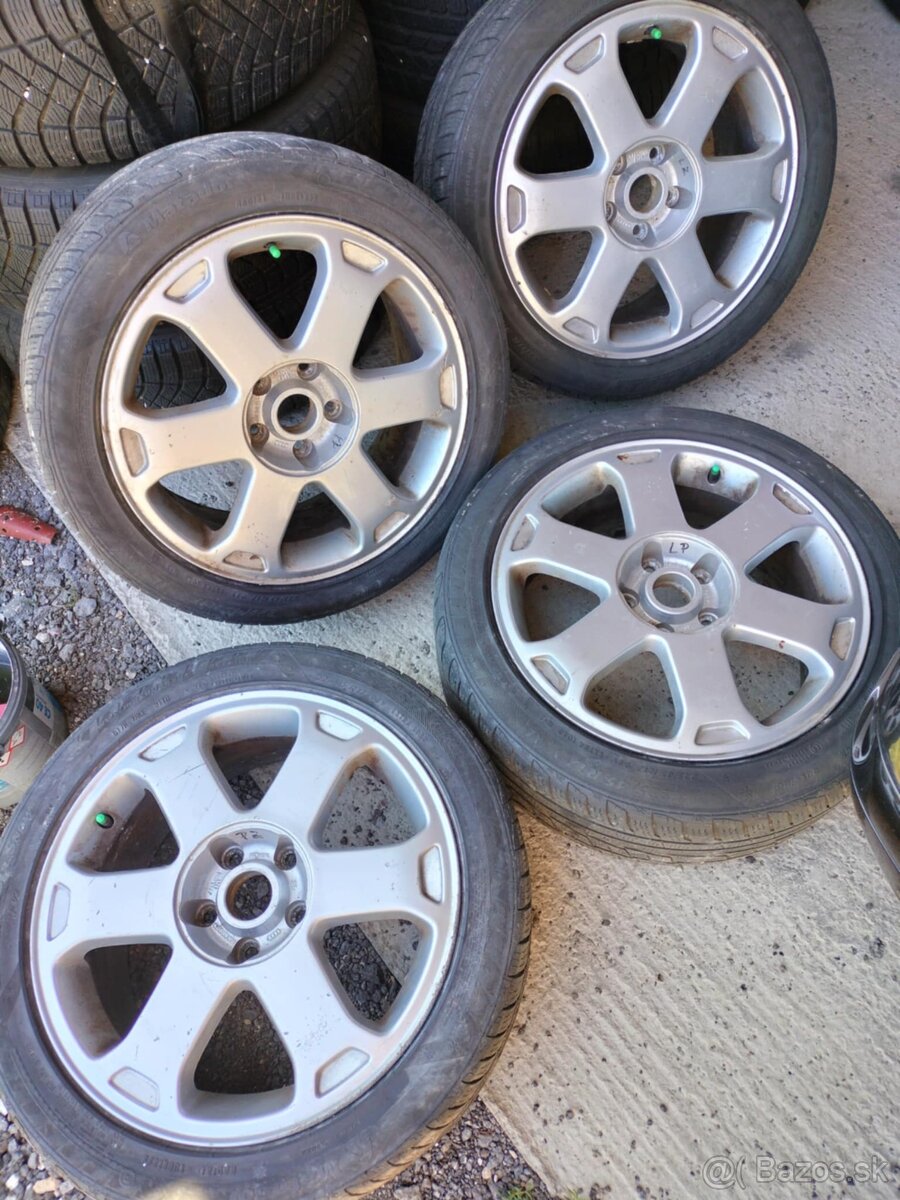 4ks orig. Audi alu disky 5x112 R17