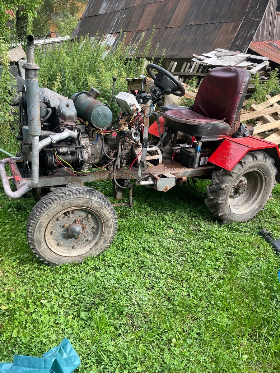 Predam malotraktor multicar m22
