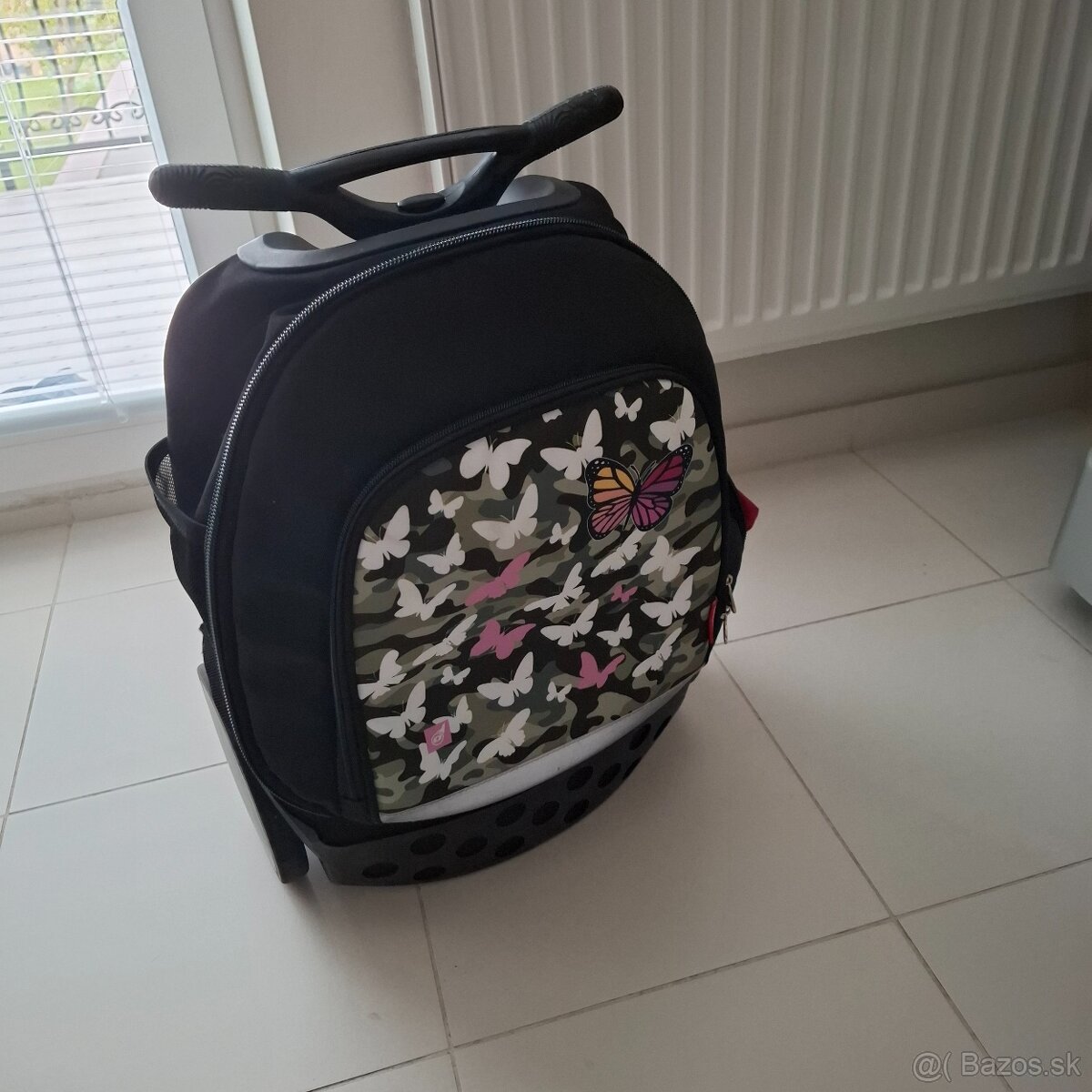 Školská taška Nikidom Roller UP XL Butterfly (27l)