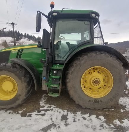 John Deere 7230R