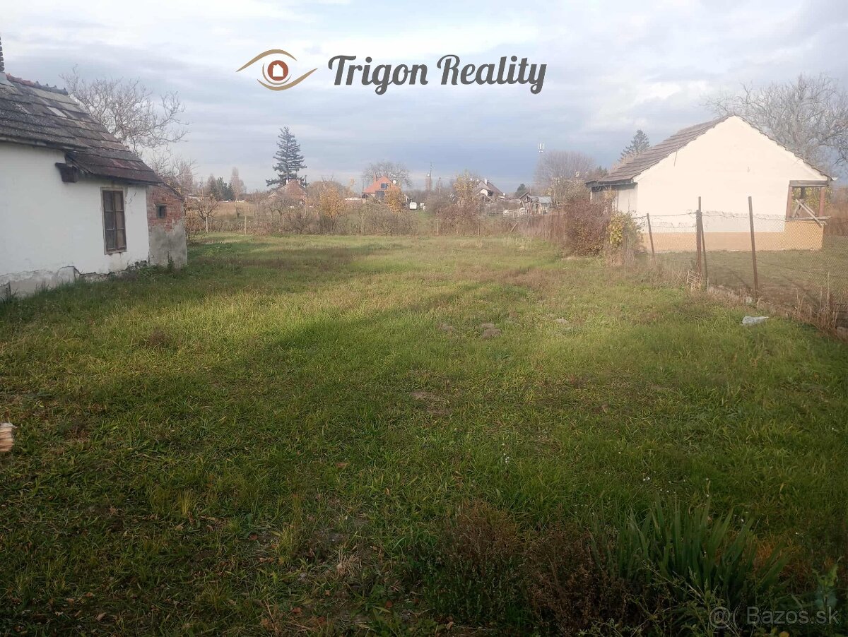 STAVEBNÝ POZEMOK  NA PREDAJ