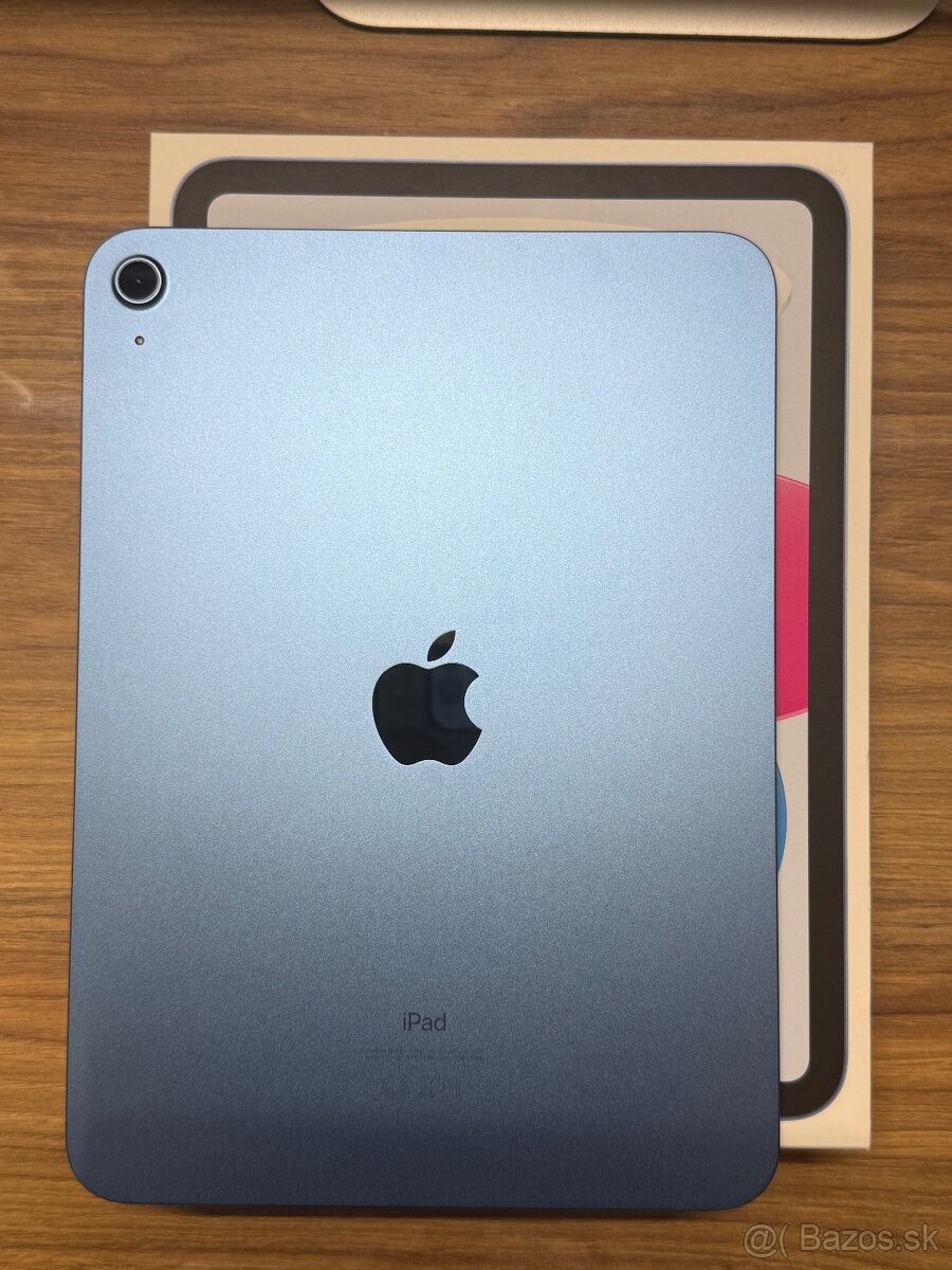 iPad 10. generácie – 64 GB + Logitech klávesnica + pero