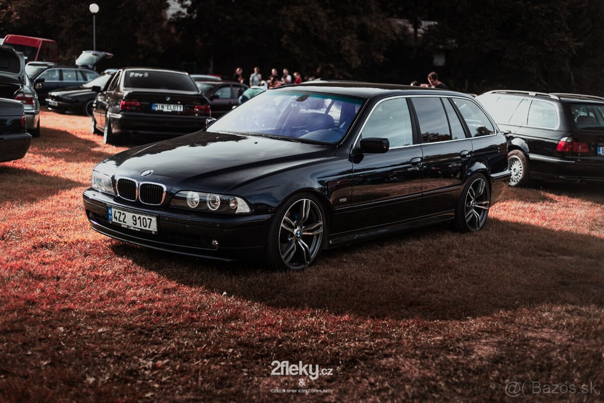 BMW E39 530i touring manuál