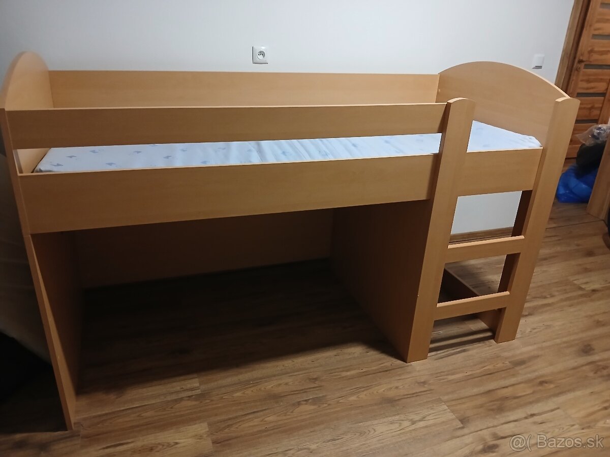 Poschodová posteľ  Darujem