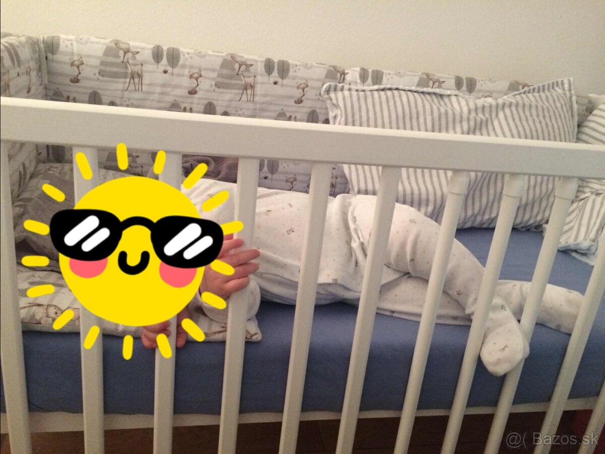 Detská drevená postieľka