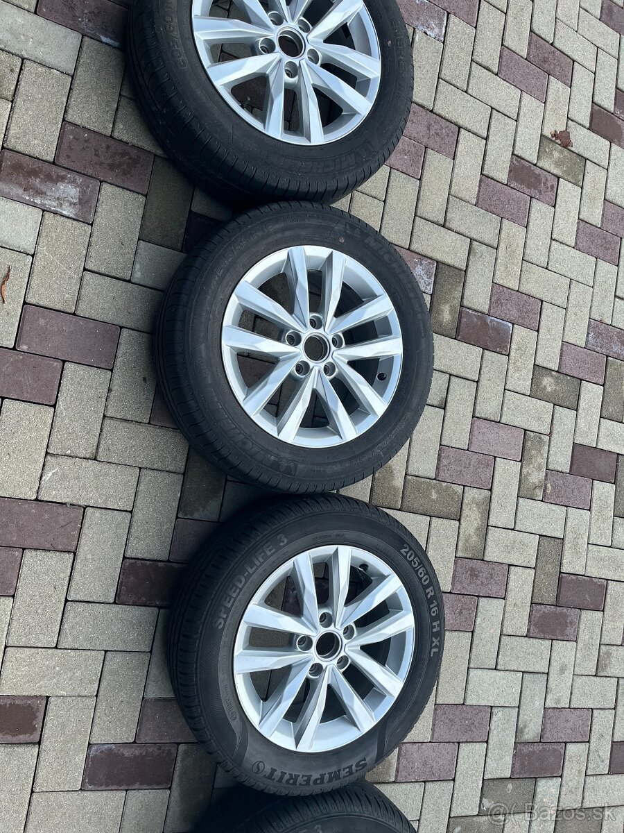 5x112 r16 kolesa Touran volkswagen alu disky 16 205 60 letne