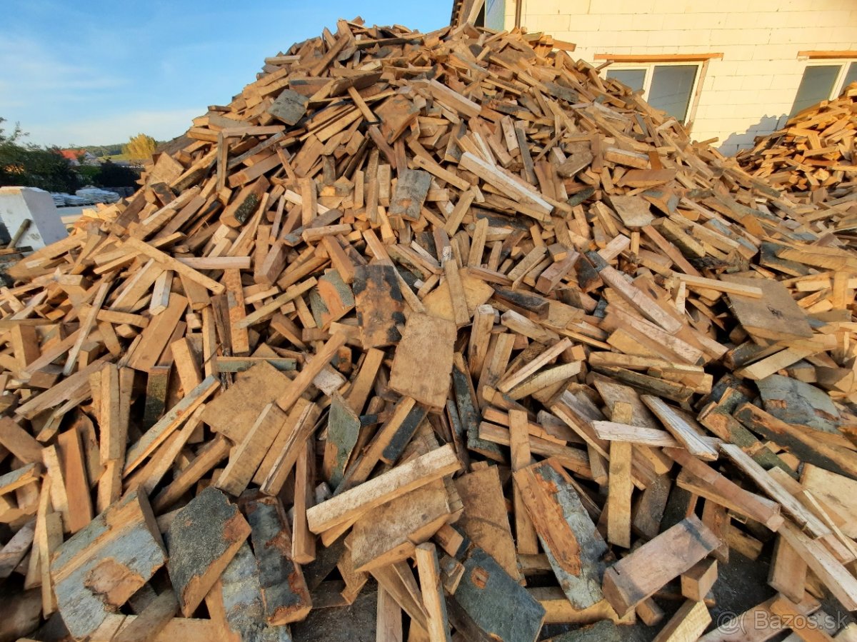 Palivové drevo-bukové kocky
