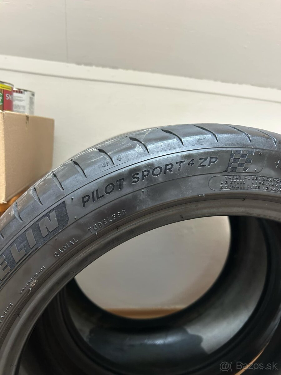 Michelin 225/45 r18