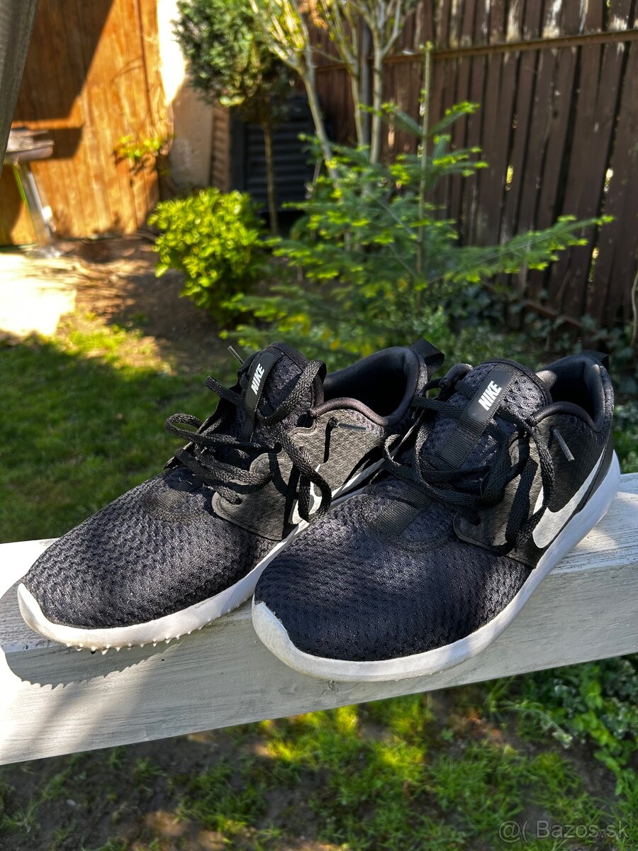 Predam golfove tenisky Nike