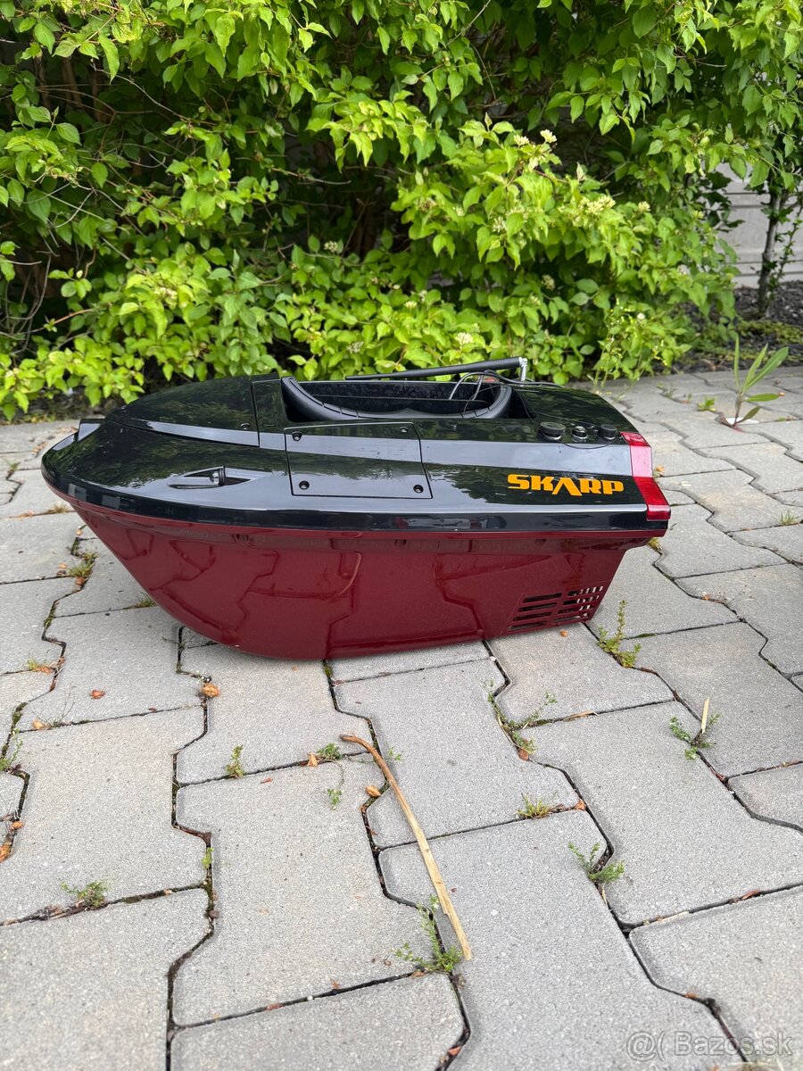 Zakrmovací čln Skarp s60