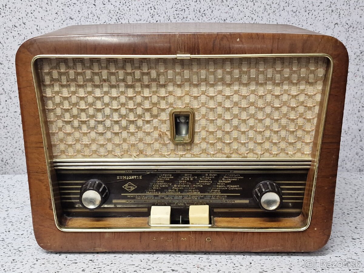 Starožitné drevené radio / Eumig EUMIGETTE ,,W'