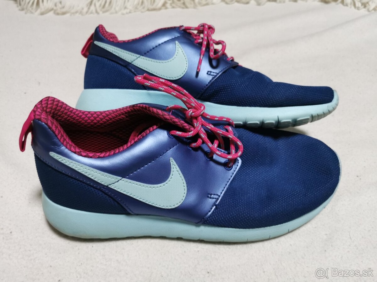 tenisky Nike c.37