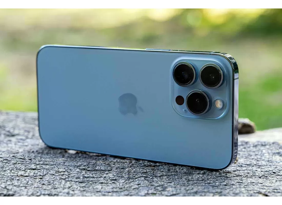Predám Apple 13 Pro 256 GB