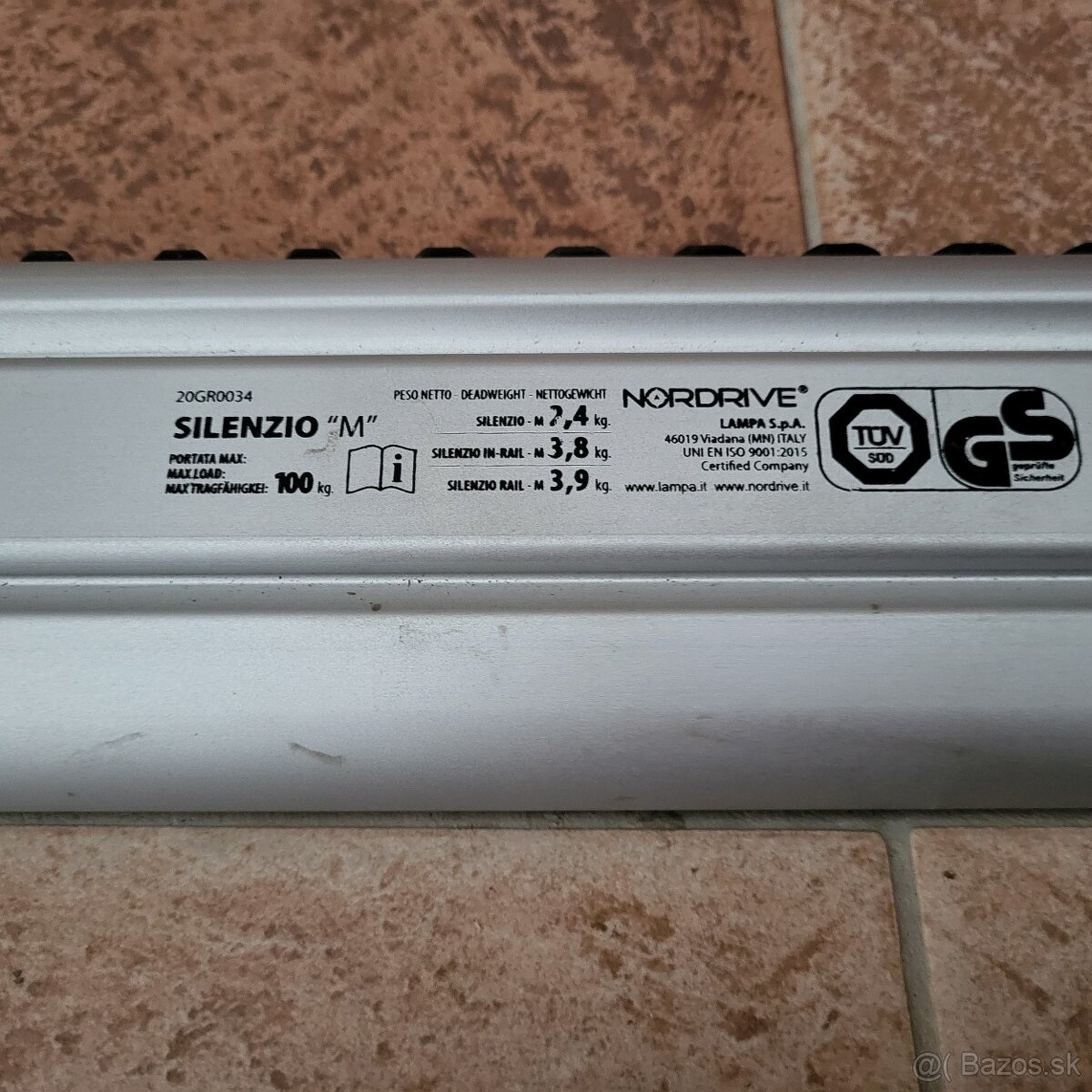 Strešný nosič NORDRIVE SILENZIO 120 cm N15095