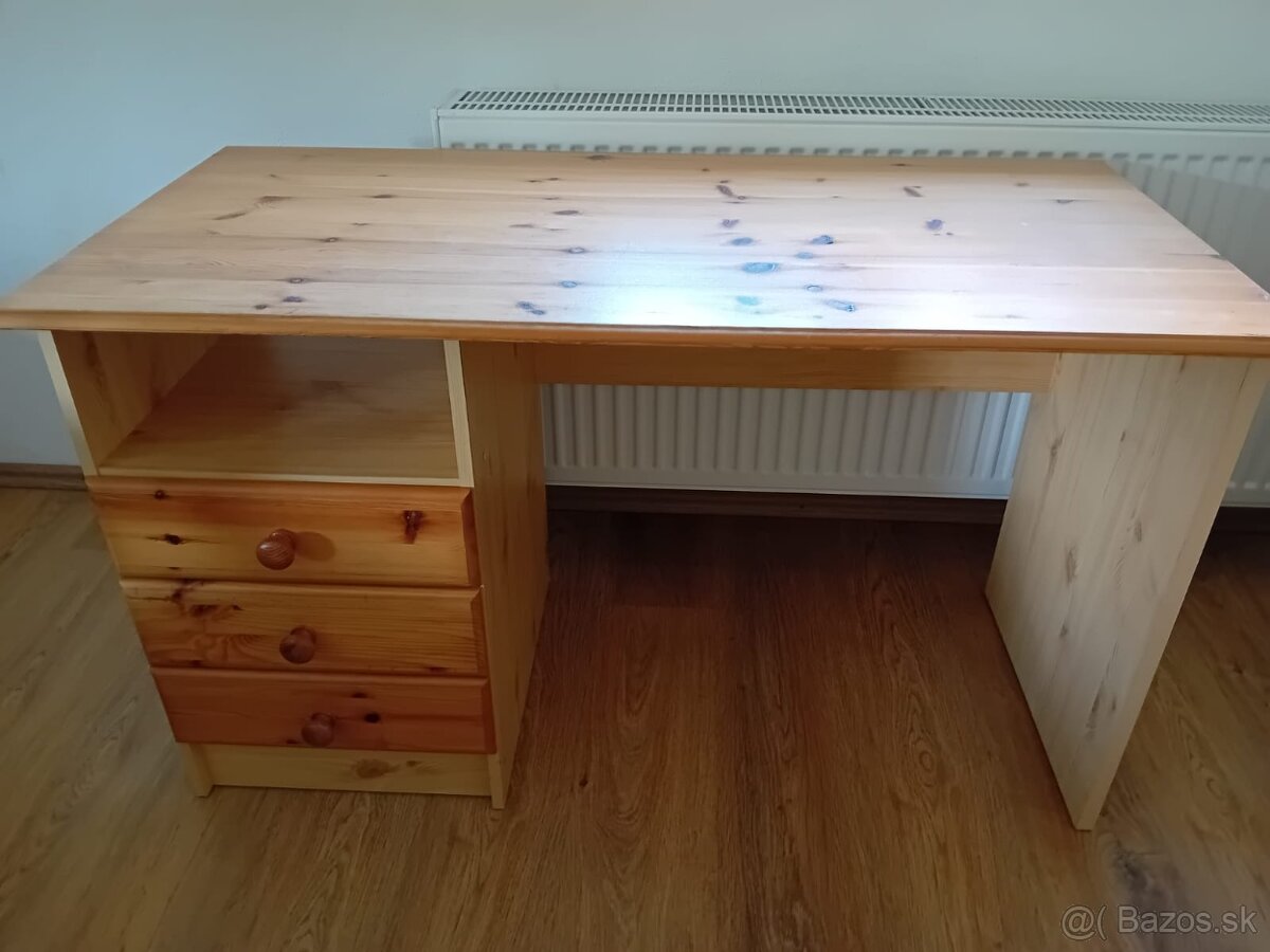 Písací stolík
