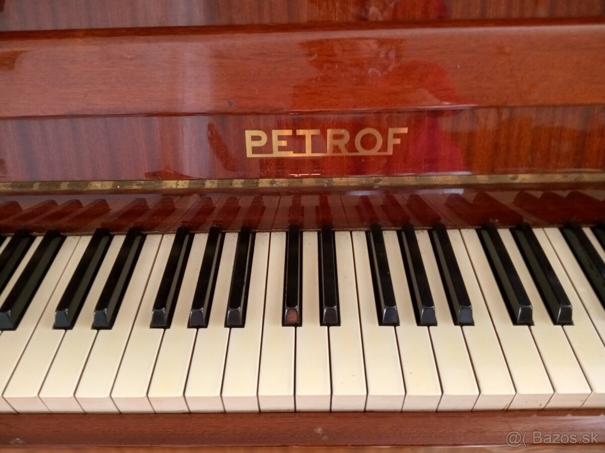 Petrof