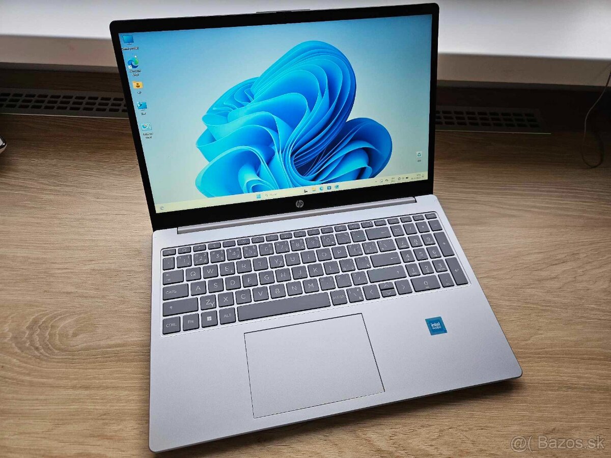 HP 15-fd0650nc 15.6 FHD N100, 4GB/128GB,W11,obal,zaruka
