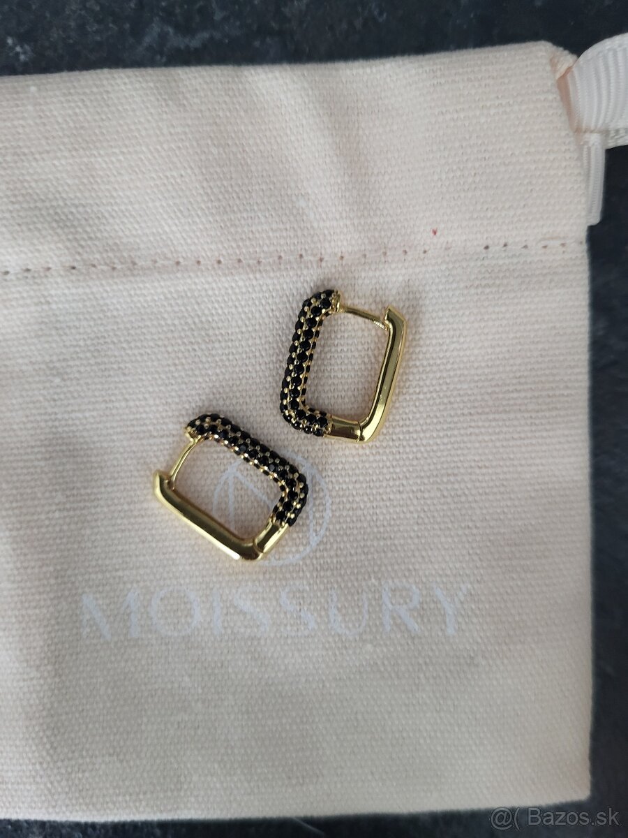 Náušnice moissury