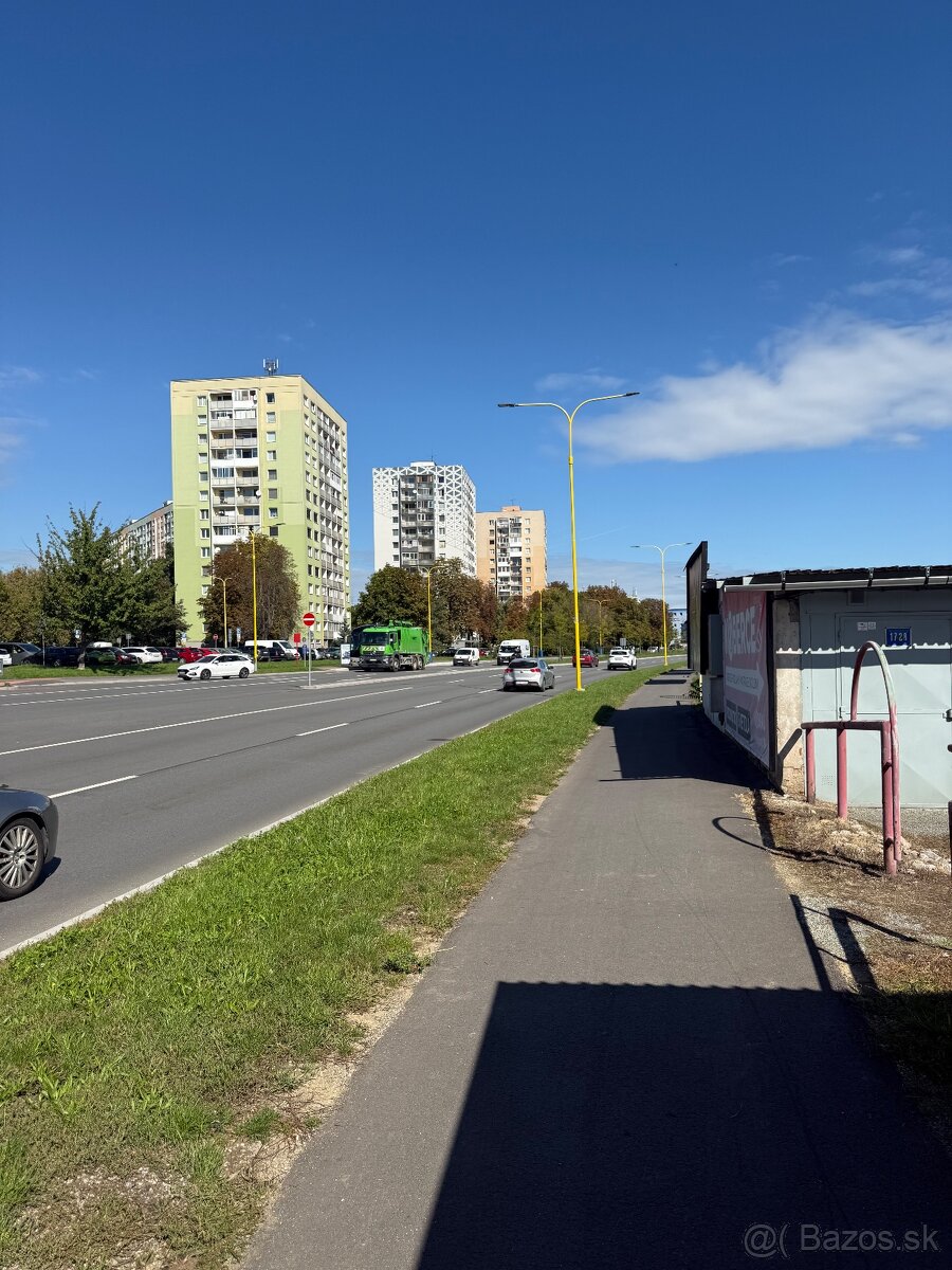 Garáž blízko centra mesta Košice, blízko Auparku