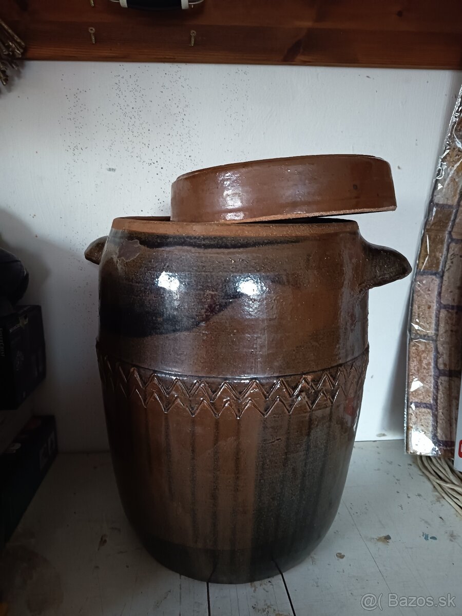 Kameninový sud na kapustu