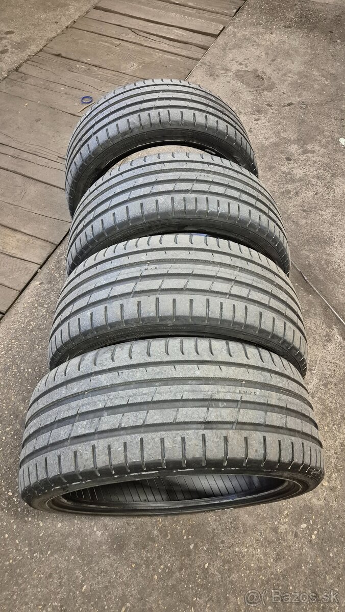 Nokian 225/40R18