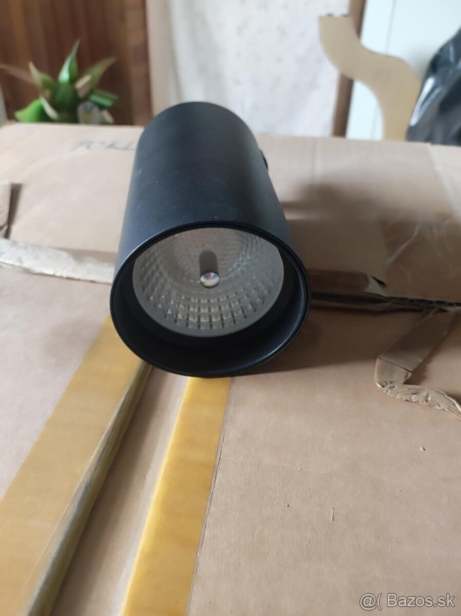 Koľajnicové LED svietidlo DENEBOLA