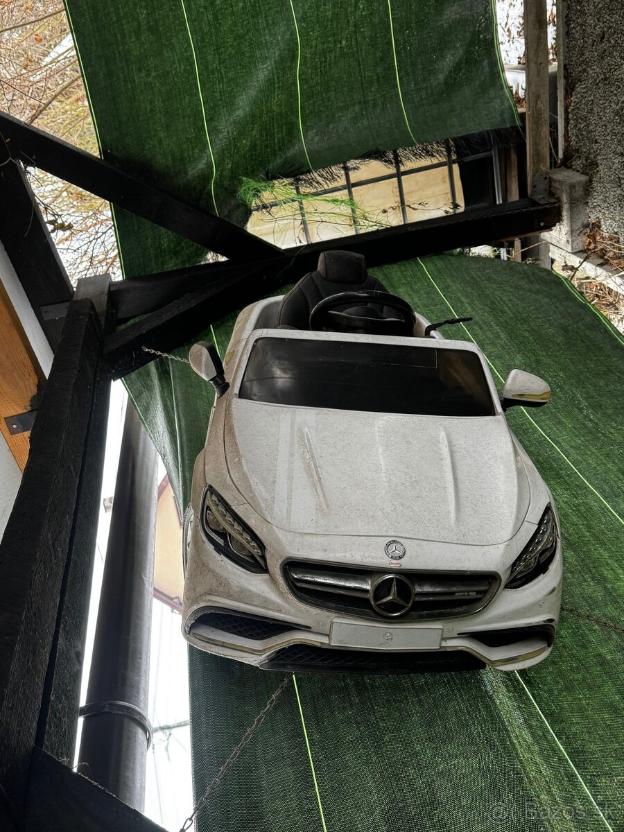 Mercedes - elektricke autíčko