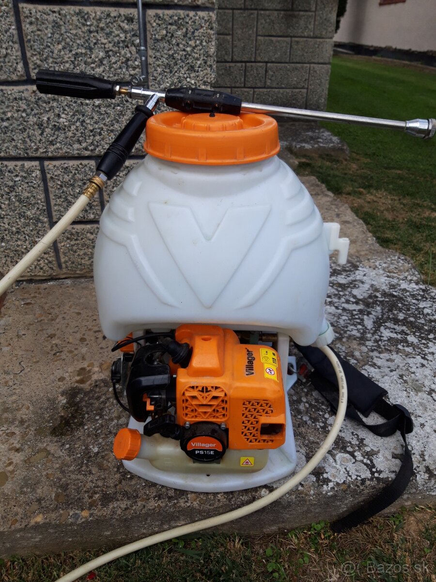 Benzinovy postrekovač VILLAGER