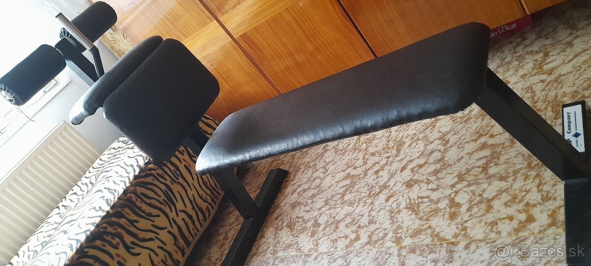 Posilňovacia lavička