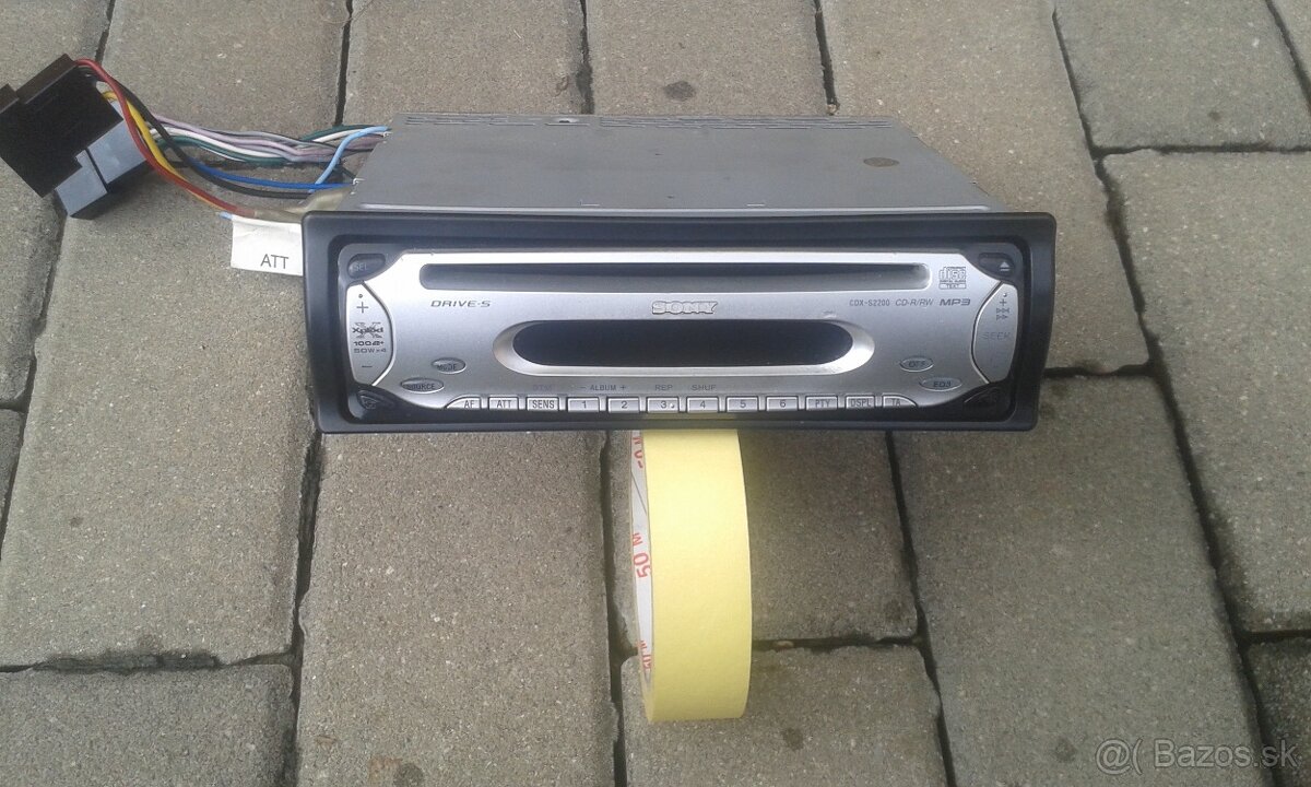 Autorádiá Sencor,Sony,Pioneer a mikrofón