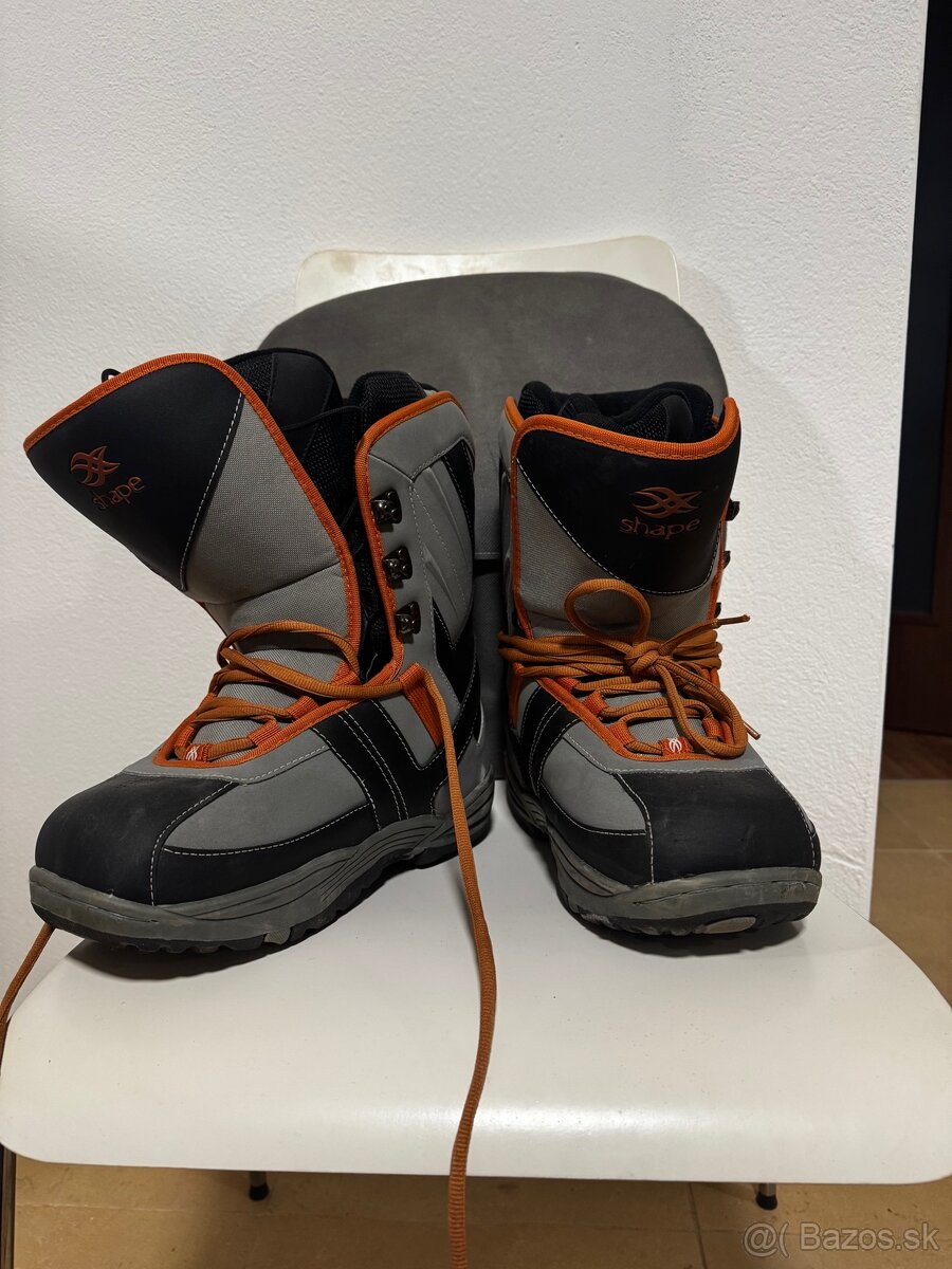 Snowboard boty 44