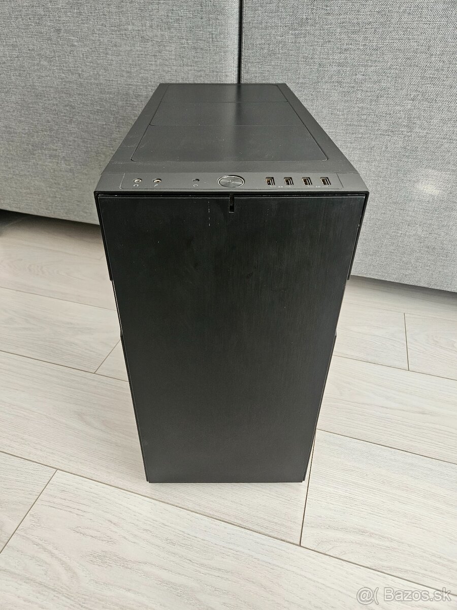 Fractal Design Define R5 Blackout Edition Window