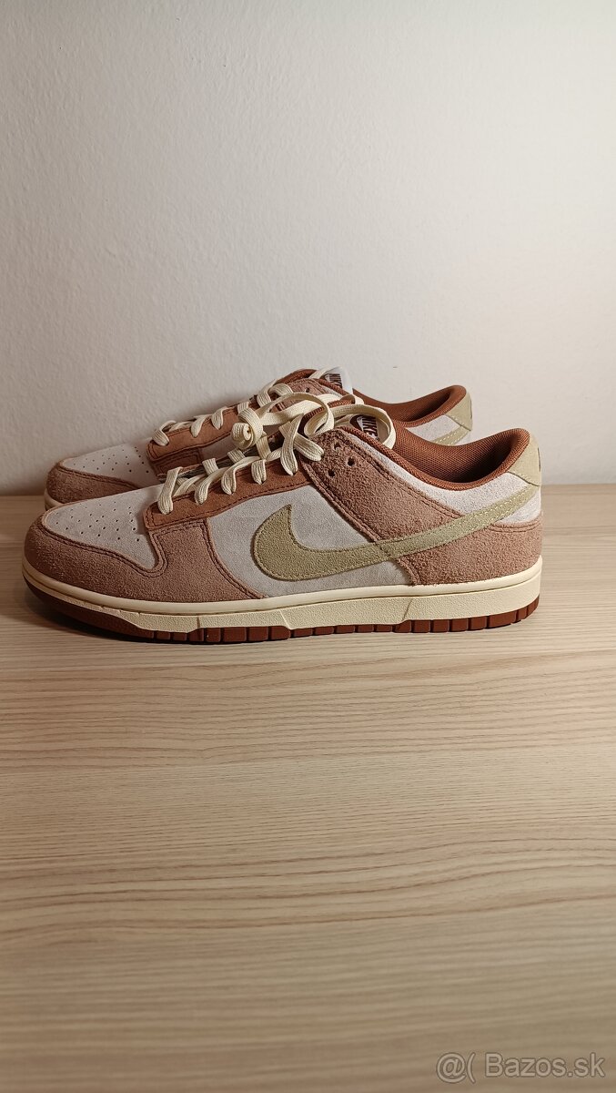 NIKE DUNK LOW ‘MEDIUM CURRY’ 44