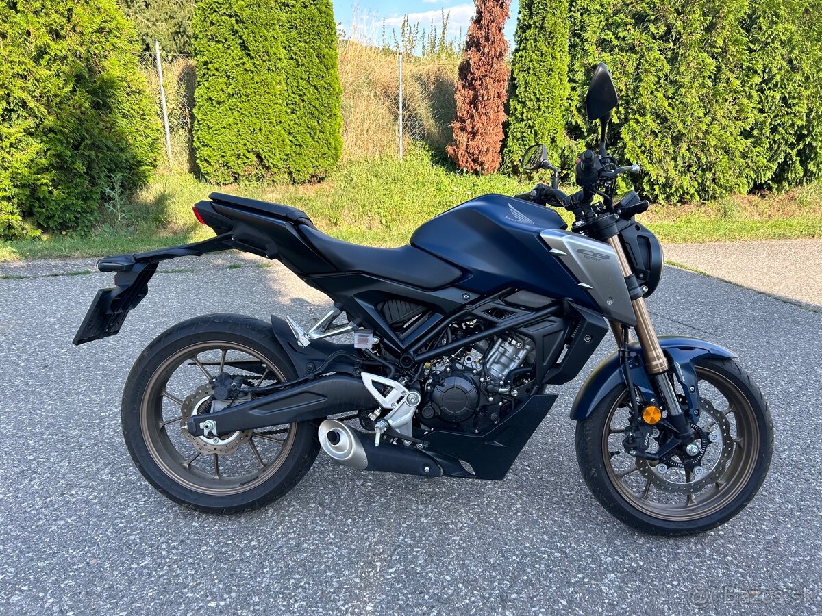 Predám Honda CB125R